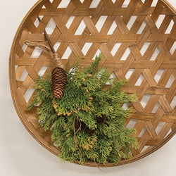 Soft Touch Cedar & Pine Cone Teardrop - 18"