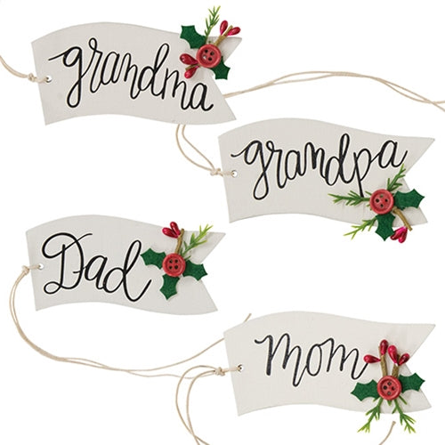 Family Words Wooden Button Holly Banner Gift Tag - 4 Asstd.
