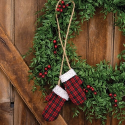 Red & Green Mitten Garland With Jingle Bell