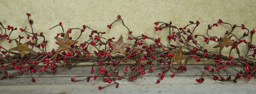 Pip Berry Garland With Stars Red and Burgundy 40"